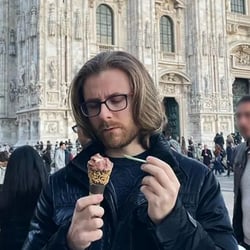 This is the Avatar Image for the iRaphahell (Romanian Youtuber) AI Voice and Text to Speech Generator